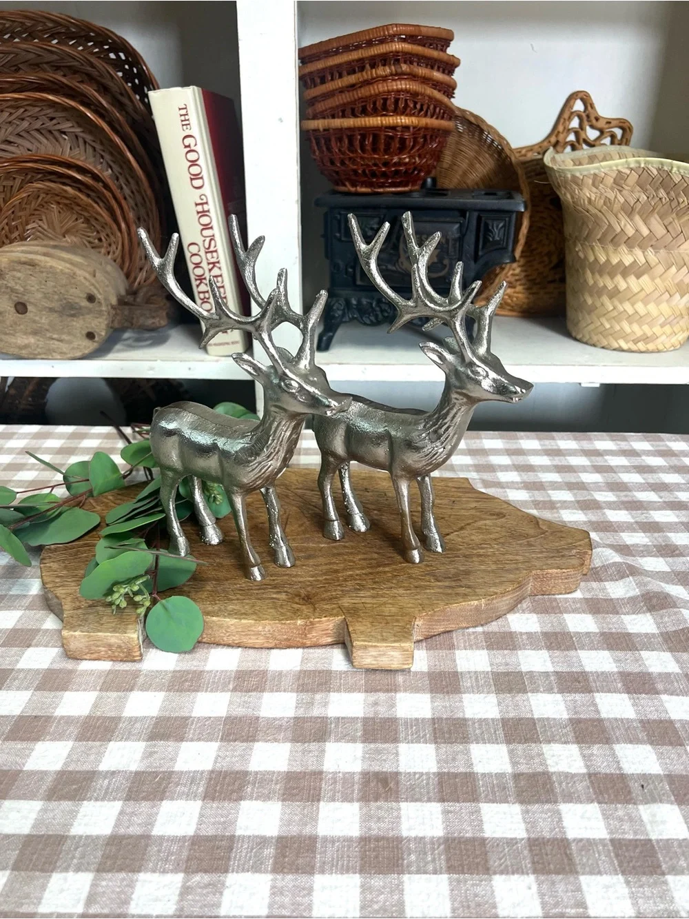 Metal deer silver tone buck decor